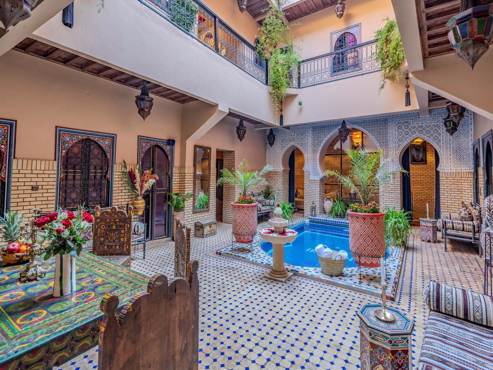 رياد Irhalne 3*